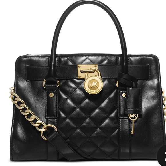 Michael Kors Hamilton
Satchel Center Quilt Black Gold Lock n Key Purse Handbag - Picture 1 of 16